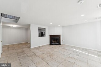 7527 Belle Grae Dr in Manassas, VA - Building Photo - Building Photo