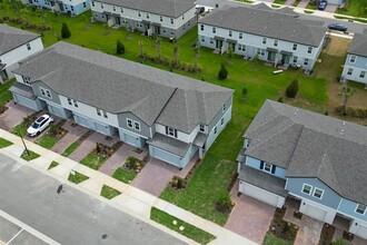 537 Legacy Lp in Davenport, FL - Building Photo - Building Photo