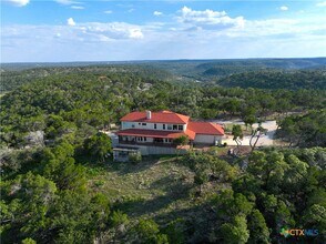 2000 Village Oak in Canyon Lake, TX - Building Photo - Building Photo