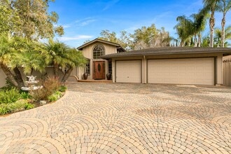 6115 Manzanillo Dr in Goleta, CA - Building Photo - Building Photo