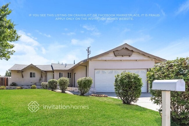 property at 2815 St Elmo Dr