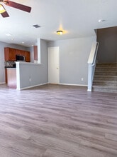 427 Orchard Willow in San Antonio, TX - Foto de edificio - Building Photo