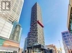 8 Eglinton Ave E in Toronto, ON - Building Photo - Building Photo