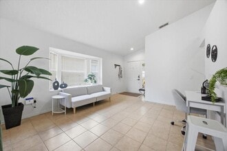 1518 Gulfview Dr in Haines City, FL - Building Photo - Building Photo