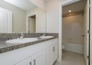 107 Grinnell Pl in Kissimmee, FL - Foto de edificio - Building Photo