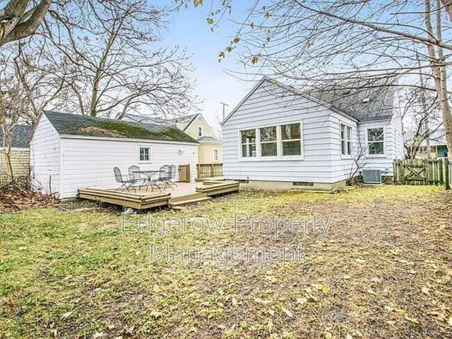1644 Philadelphia Ave SE in Grand Rapids, MI - Building Photo - Building Photo