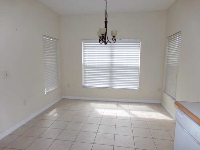 2563 Aster Cove Ln in Kissimmee, FL - Building Photo - Building Photo