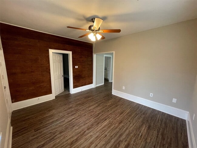 property at 7012 FM 1952