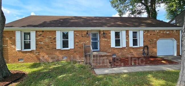 2536 Roundtree Cir