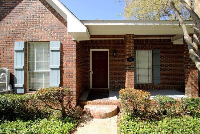 107 Rainbow Dr in Dothan, AL - Building Photo - Building Photo