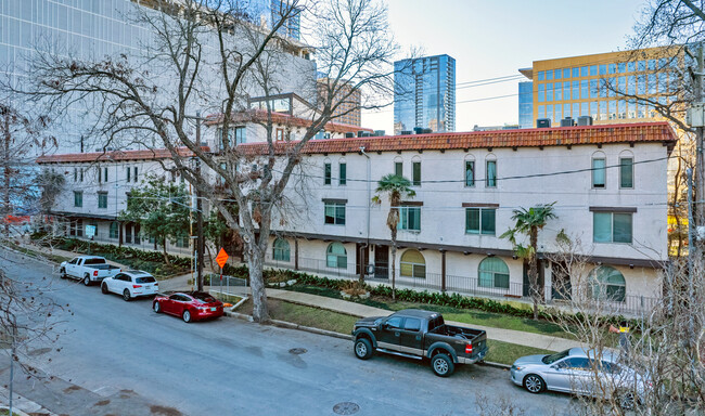 Posada del Rey in Austin, TX - Building Photo - Building Photo