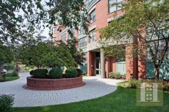 400 9th St in Hoboken, NJ - Foto de edificio - Building Photo