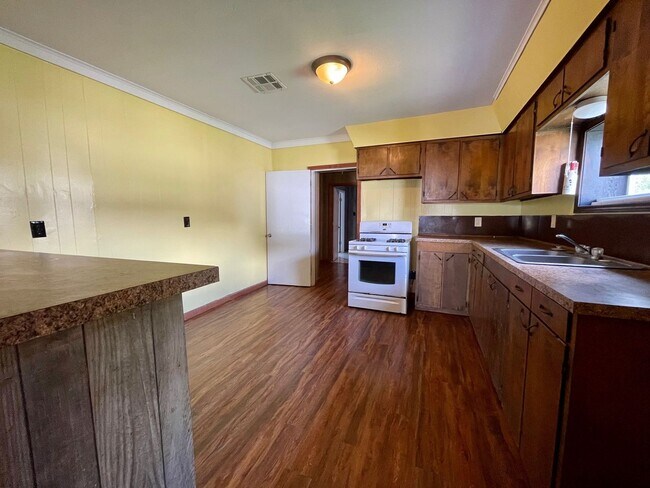 2314 2nd St in Lake Charles, LA - Foto de edificio - Building Photo