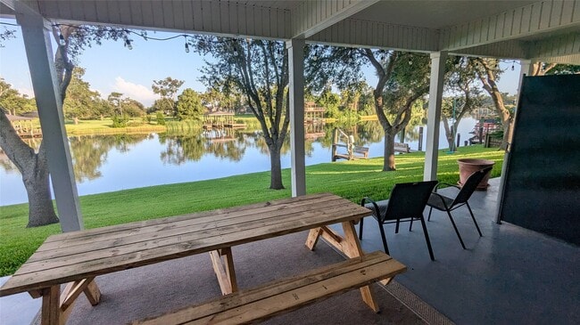 property at 2925 County Rd 519