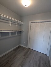 597 SE 110th Rd in Warrensburg, MO - Foto de edificio - Building Photo