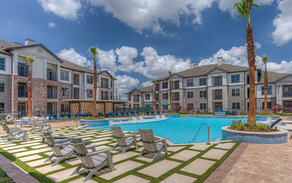 Royal Sienna Apartments In Missouri City, Tx 