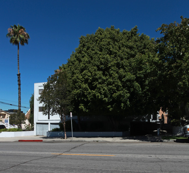 601 E Angeleno Ave in Burbank, CA - Building Photo - Building Photo