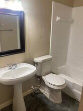 9022 Wilcrest Dr in Houston, TX - Building Photo - Building Photo