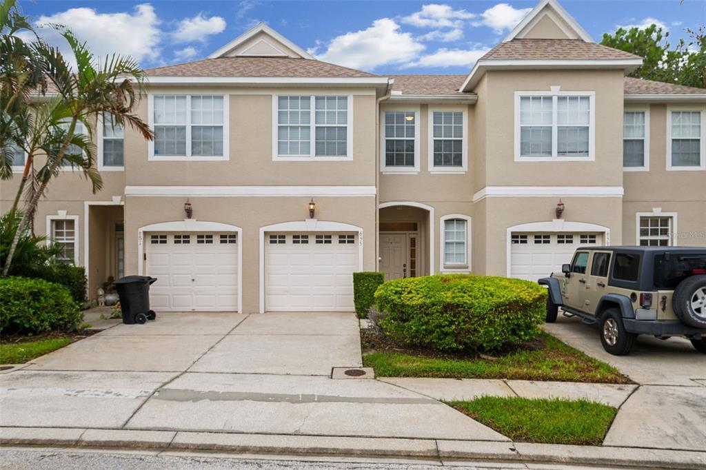 655 Vallance Way NE in St. Petersburg, FL - Building Photo