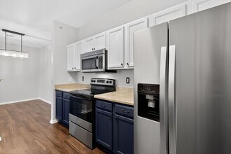 4451 S Ammons St in Denver, CO - Building Photo - Building Photo