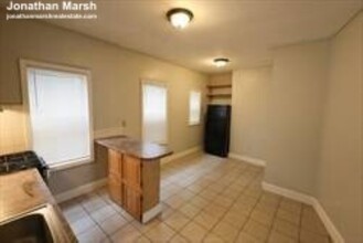 14 Fowler St, Unit 2 in Boston, MA - Building Photo - Building Photo