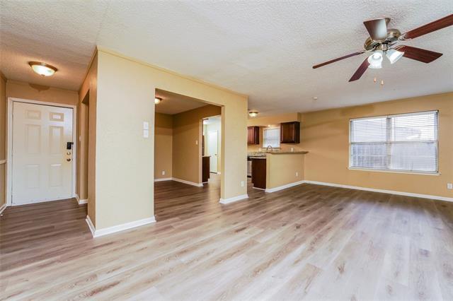830 Frances Dr in Grand Prairie, TX - Building Photo - Building Photo