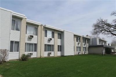 Randall Arms Apartments in Janesville, WI - Foto de edificio - Building Photo