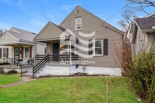 823 Camden Ave in Louisville, KY - Building Photo