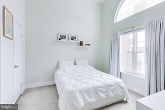 3315 Wyndham Cir in Alexandria, VA - Building Photo - Building Photo