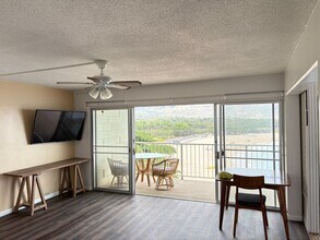 84-265-265 Farrington Hwy in Waianae, HI - Building Photo - Building Photo