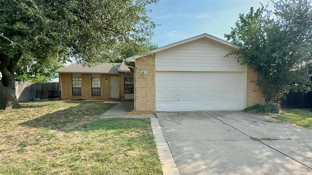 5653 Powers St in The Colony, TX - Building Photo