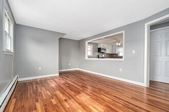 55 Park Ave in Harrison, NY - Building Photo - Building Photo