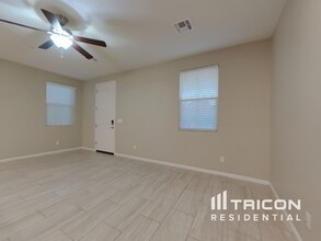 12577 W Lindbergh Dr in Peoria, AZ - Building Photo - Building Photo