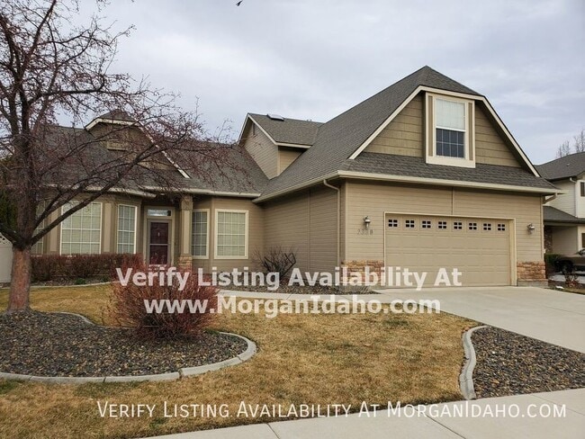 2330 W Trestle Dr