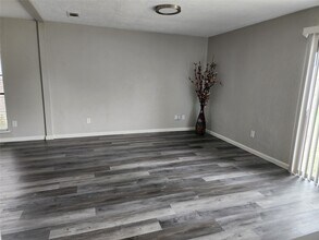 17307 S Yorkglen Dr in Houston, TX - Building Photo - Building Photo