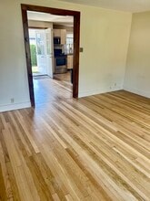 926 Old Buddington Rd, Unit 1st floor in Groton, CT - Building Photo - Building Photo