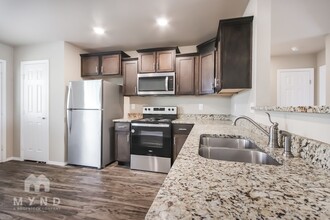 1032 Brook St in Gentry, AR - Building Photo - Building Photo