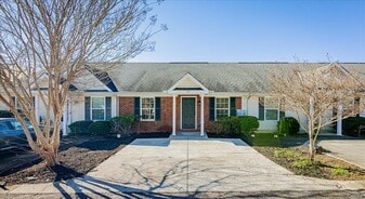 517 Edgecliff Ln in Evans, GA - Building Photo