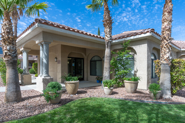 Tuscany Villa and Estates in Las Cruces, NM - Foto de edificio - Building Photo
