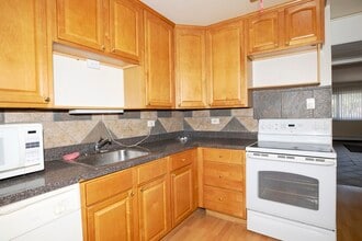 8149 Ogden Ave in Lyons, IL - Building Photo - Building Photo