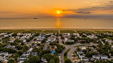 209 83rd St in Virginia Beach, VA - Foto de edificio - Building Photo