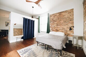 915 Franklin St in Houston, TX - Building Photo - Building Photo