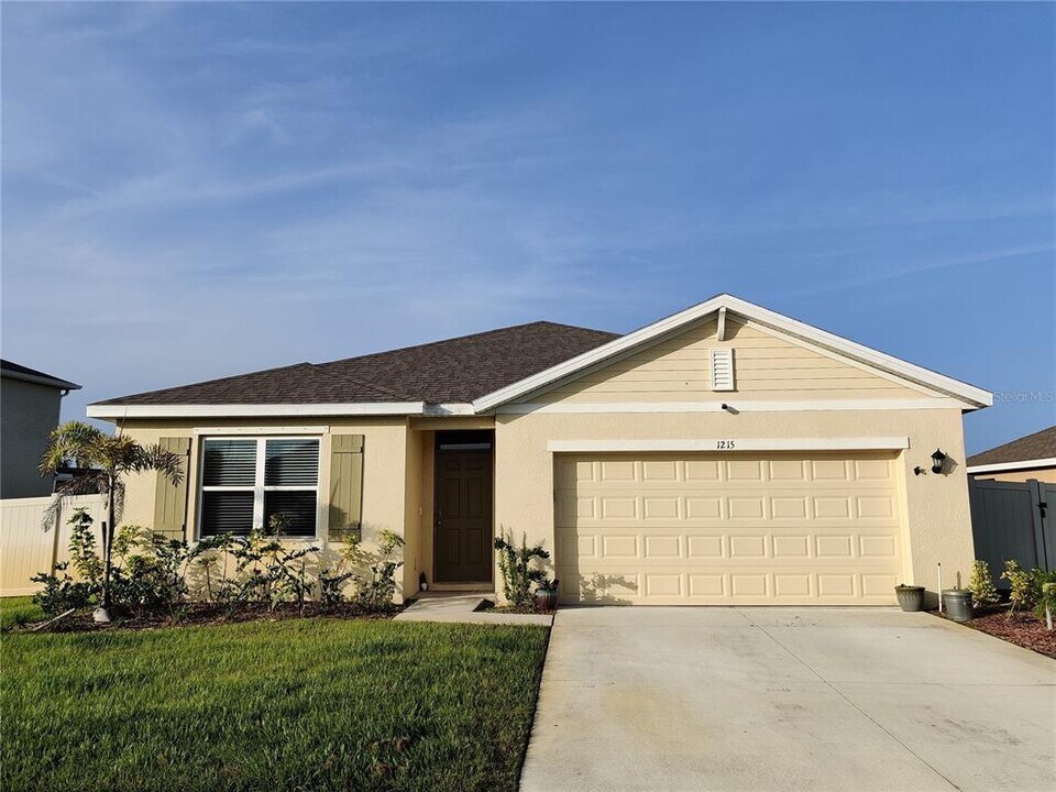 1215 Valley View Ave in Rockledge, FL - Building Photo