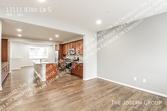 13111 83rd Ln S in Seattle, WA - Building Photo - Building Photo