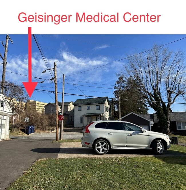 938 Cherry St, Unit 201