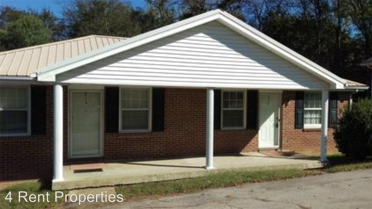 85 Lawn St in Clarksville, TN - Building Photo