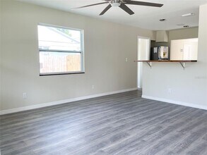 4537 10th Ave S in St. Petersburg, FL - Building Photo - Building Photo