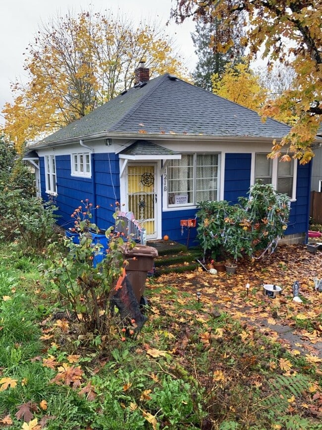 property at 1218 NW Benton St