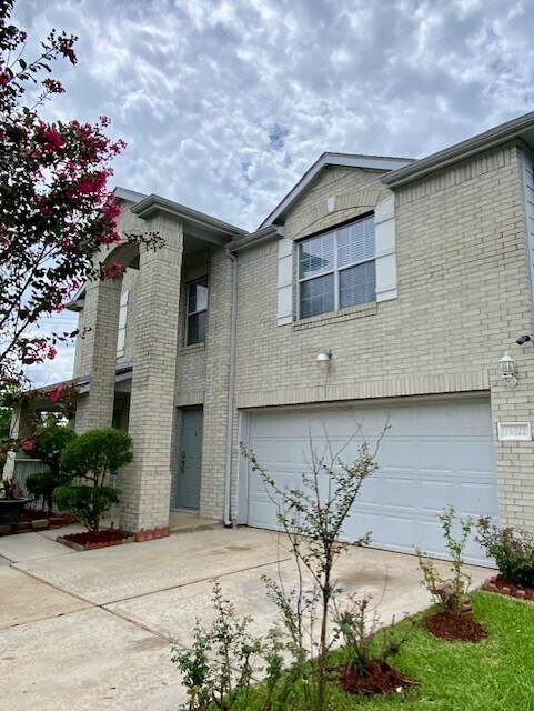 15522 Hensen Creek Dr in Houston, TX - Building Photo - Building Photo