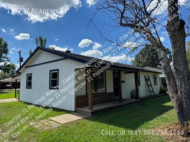 1117 W Academy St in Lonoke, AR - Building Photo - Building Photo